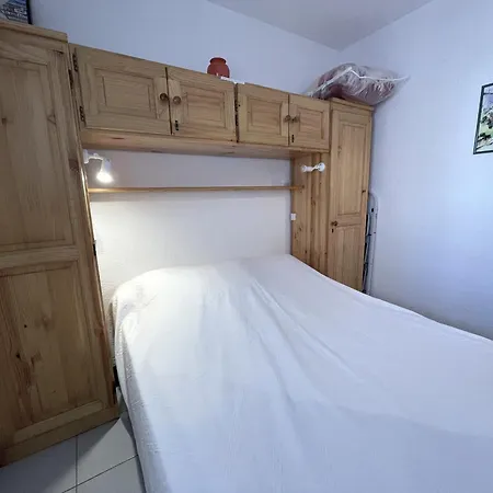 : T2, Loggia Et Parking A 2 Pas De La - Fr-1-309-39 Apartment