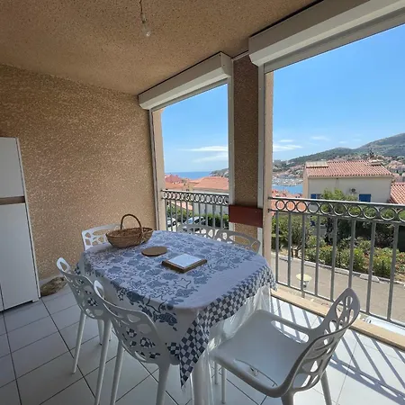 : T2, Loggia Et Parking A 2 Pas De La - Fr-1-309-39 Apartment *